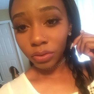 Meet your Posher, Alisha